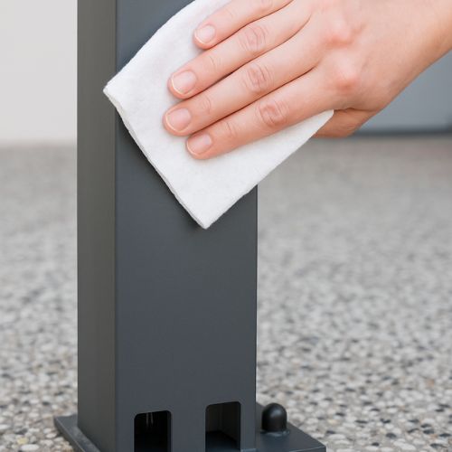 Nettoyage pergola : comment entretenir votre aménagement extérieur ?